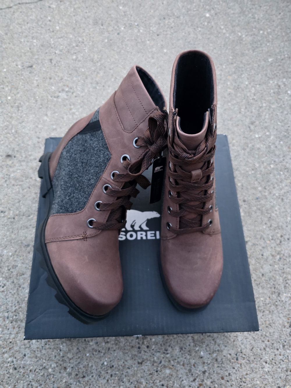 Sorel Brown Lace-Up Waterproof Boots Women Size 10